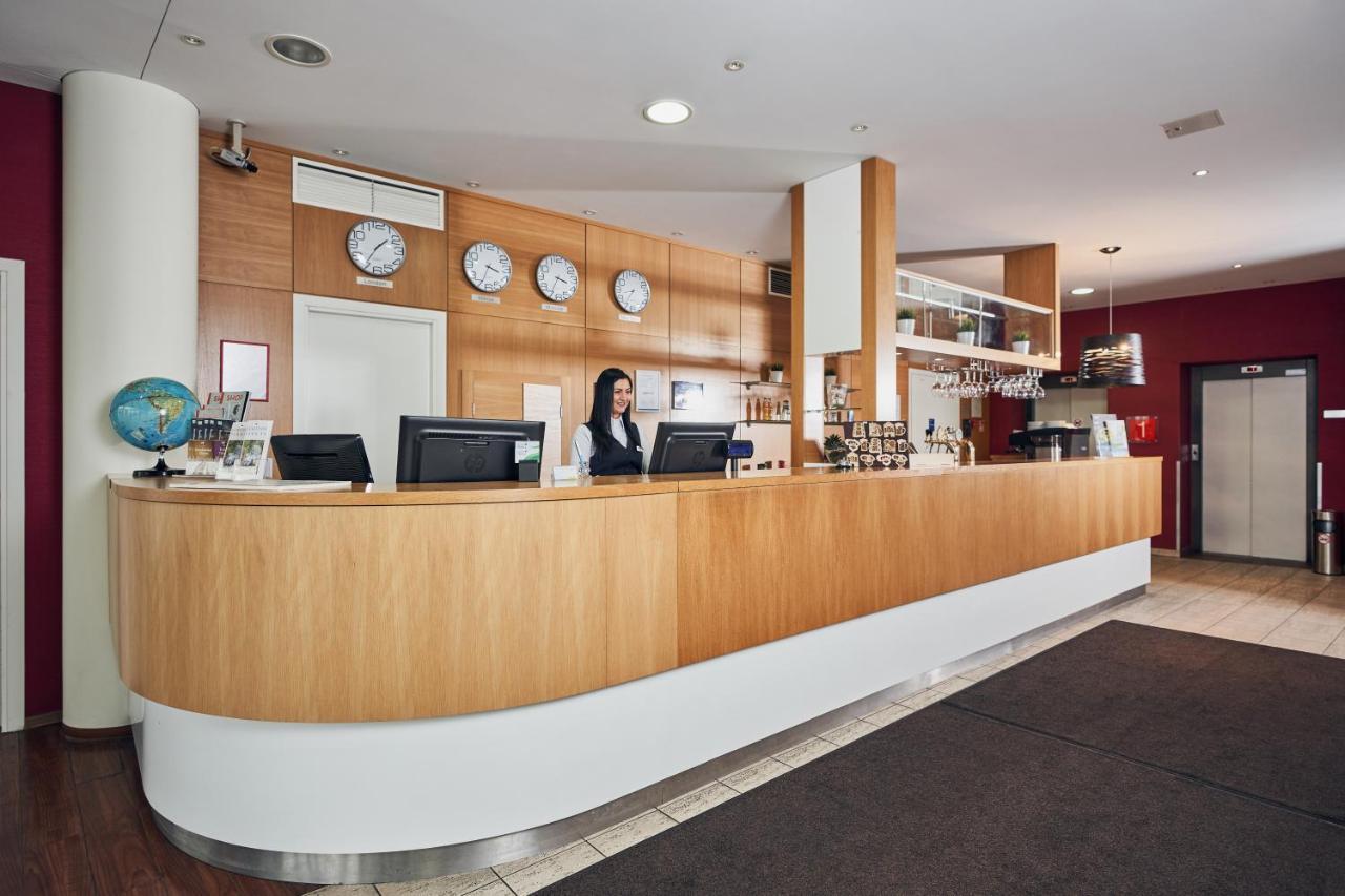 Green Park Hotel VNO Exterior foto