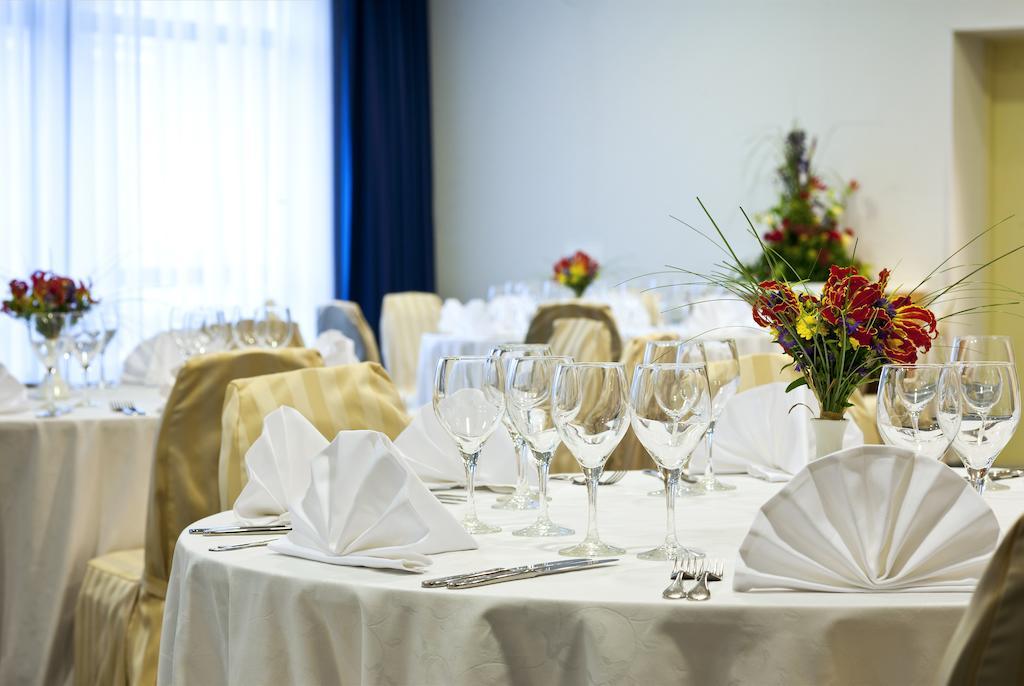 Green Park Hotel VNO Exterior foto